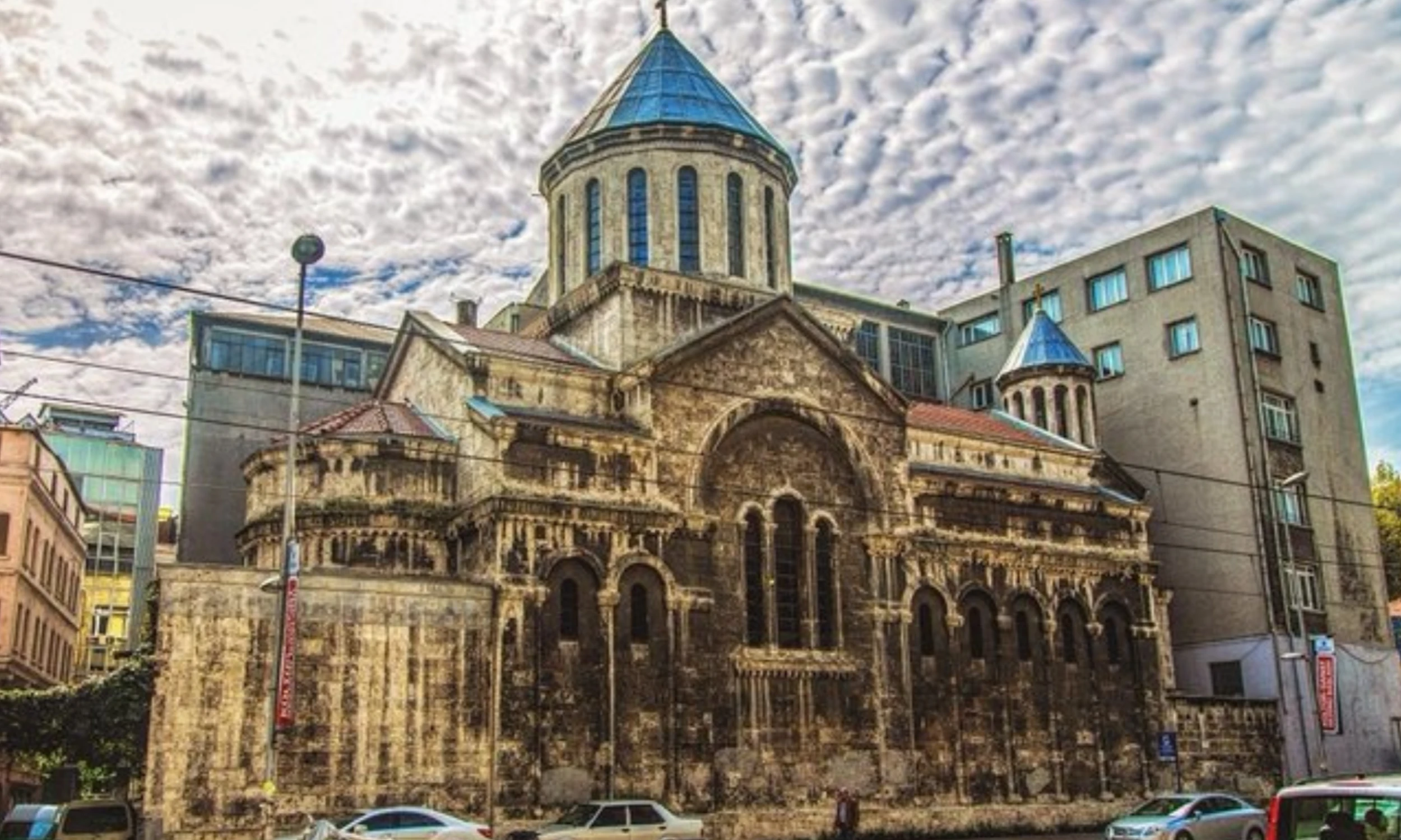 ՍՏԱՄԲՈՒԼ՝ պատմական Կոստանդնուպոլիս․  քաղաք, որտեղ միավորվում են արևելքն ու արևմուտքը