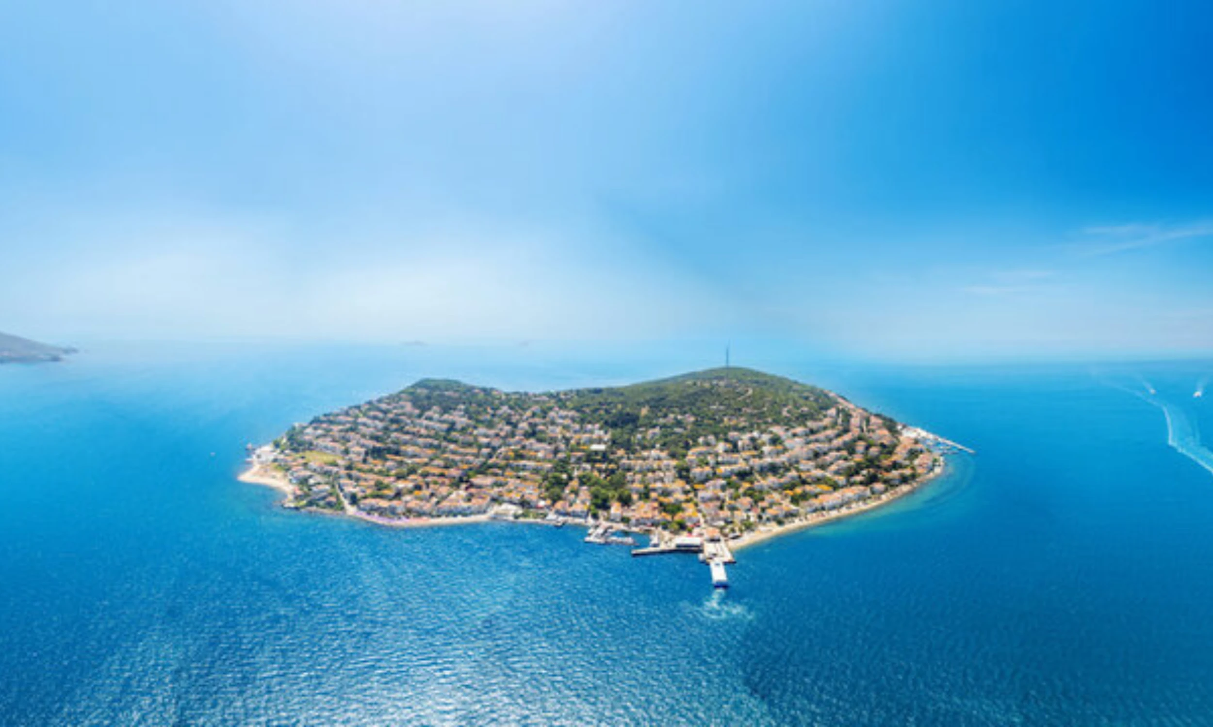 ՍՏԱՄԲՈՒԼ՝ պատմական Կոստանդնուպոլիս․  քաղաք, որտեղ միավորվում են արևելքն ու արևմուտքը